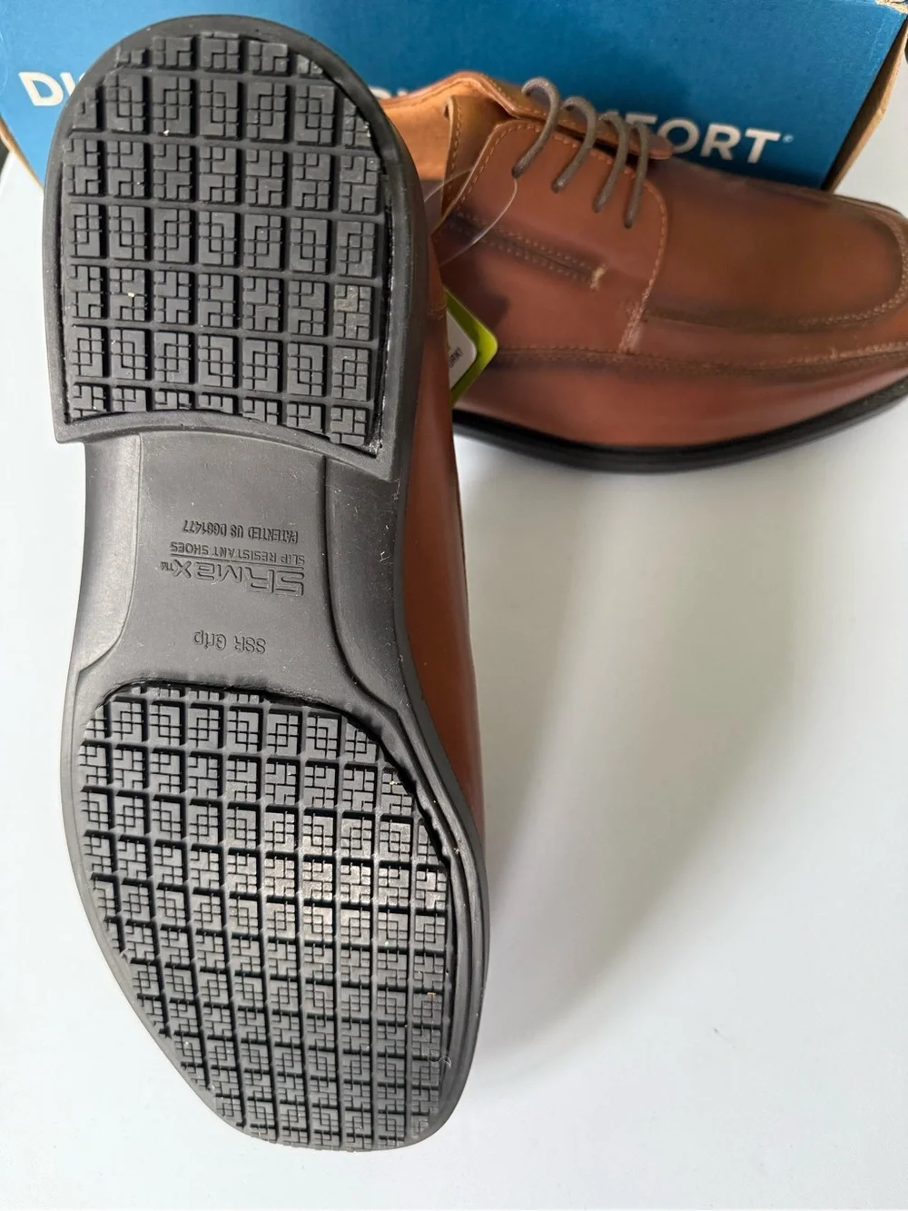 SR Max Men's Brown Leather Derby Shoes — Classic Comfort NWT